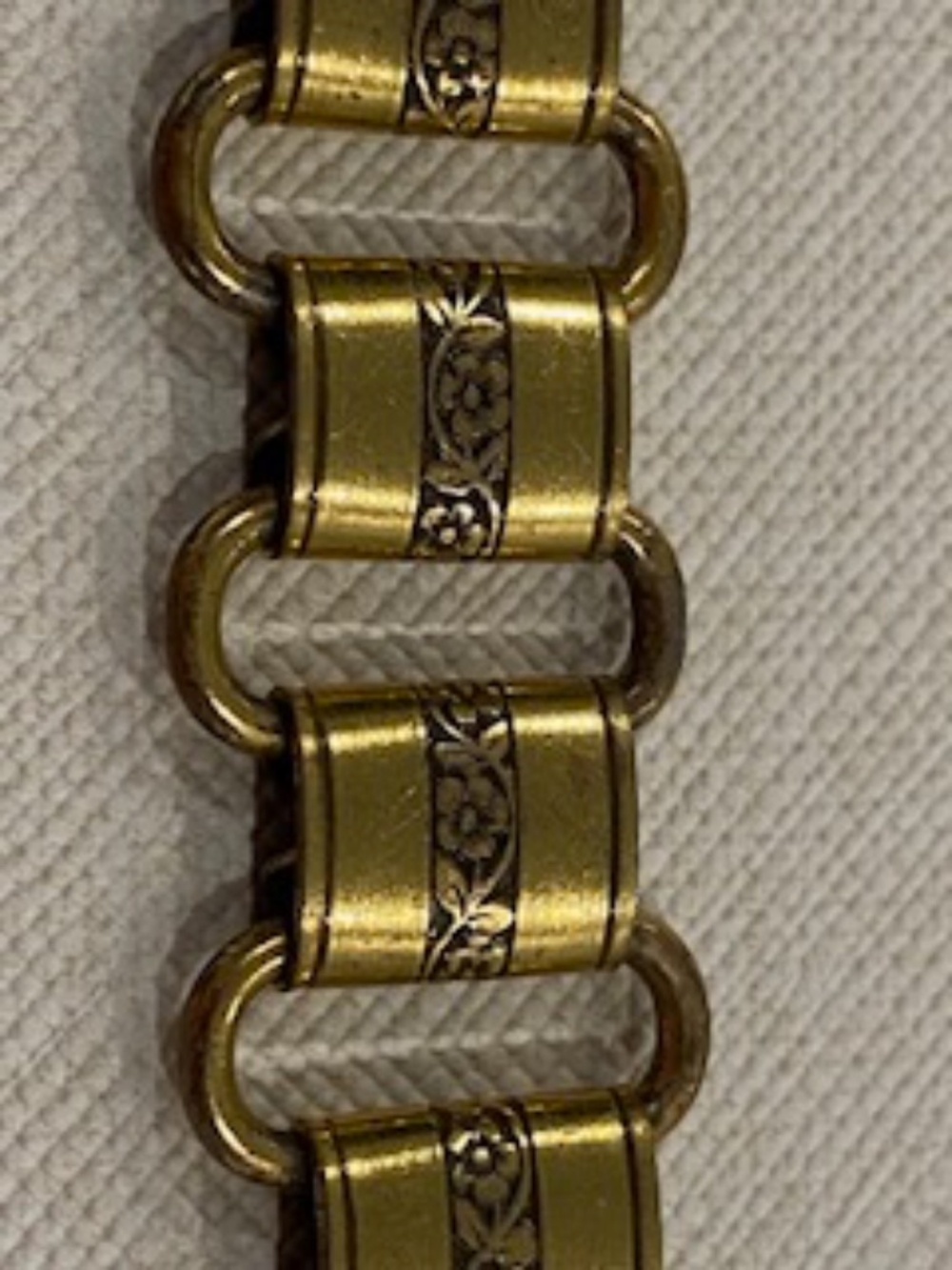 Vintage Heavy Gold-Tone link Chain 13"